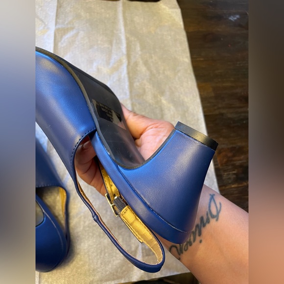 Navy Blue Classique Shoes - Picture 3 of 7